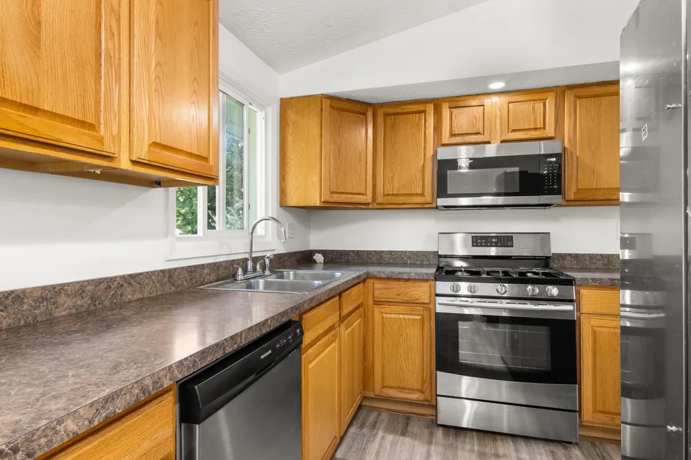 8877 US-31 N Acme Township, MI 49690