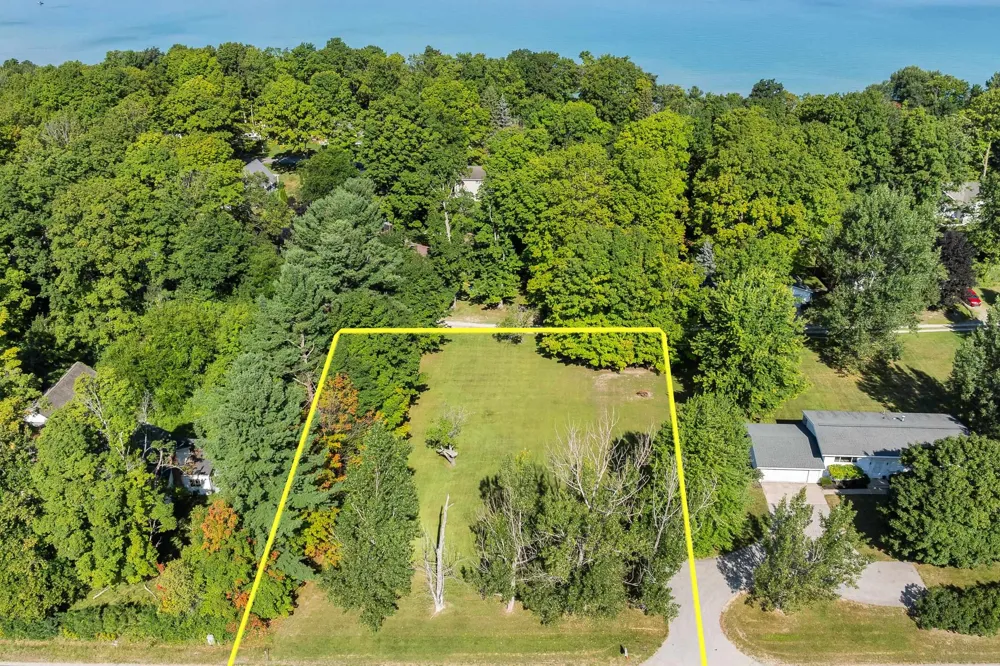 US-31 N Acme Township, MI 49690
