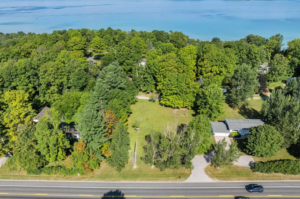 US-31 N Acme Township, MI 49690