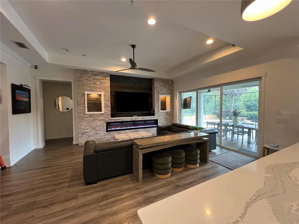 6233 RIVO LAKES BOULEVARD Sarasota, FL 34241