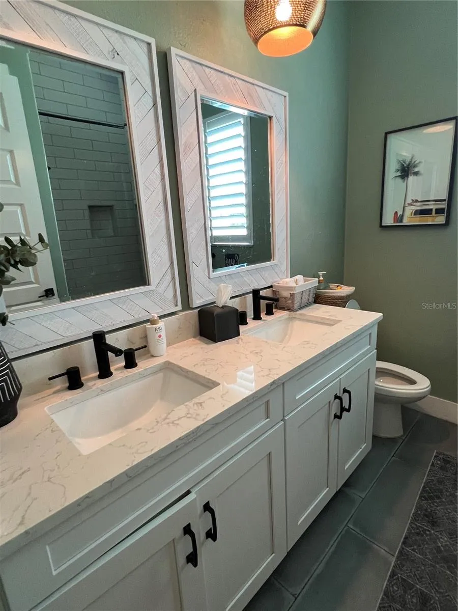 6233 RIVO LAKES BOULEVARD Sarasota, FL 34241
