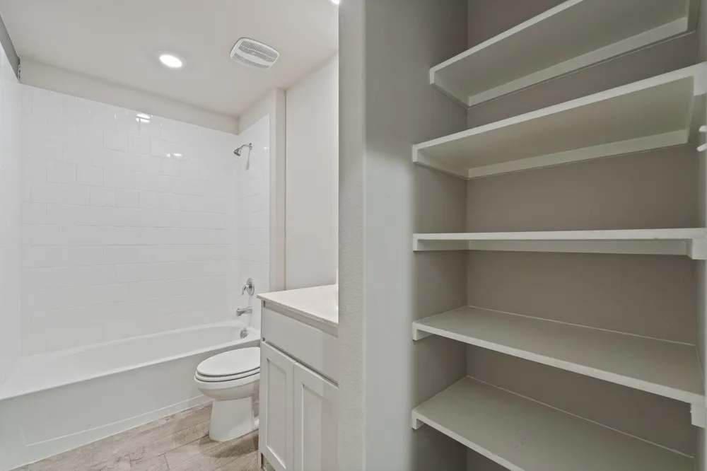 616 Breckenridge Park Drive Alvarado, TX 76009