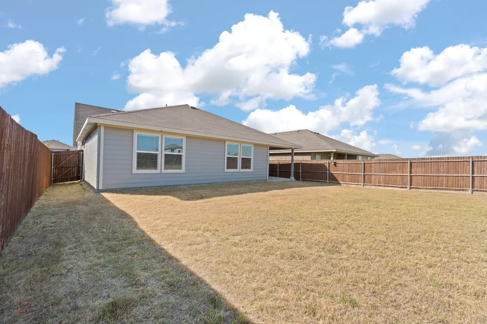616 Breckenridge Park Drive Alvarado, TX 76009