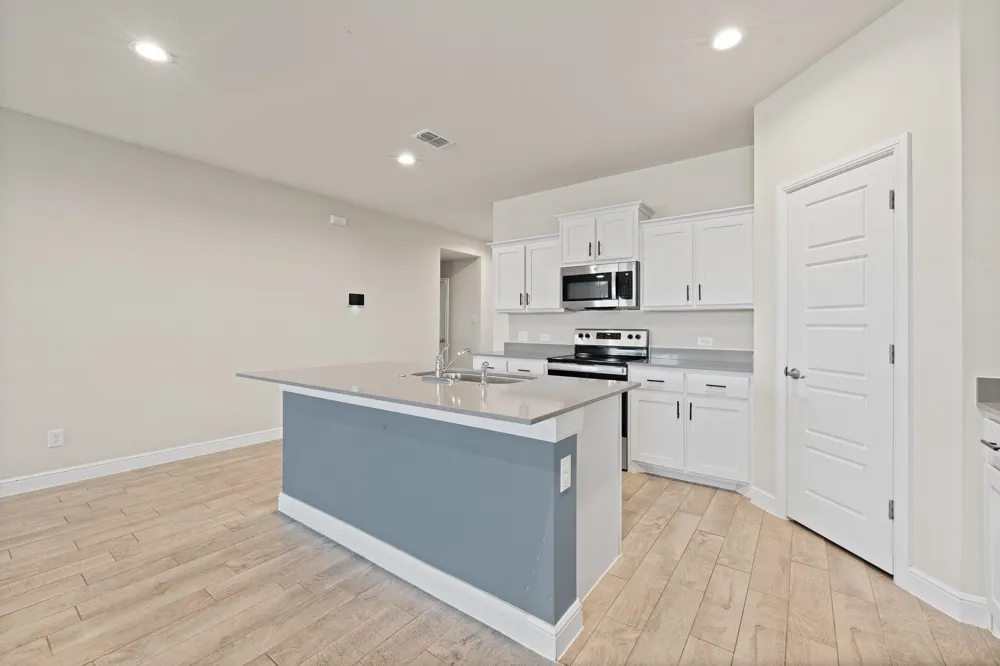 616 Breckenridge Park Drive Alvarado, TX 76009