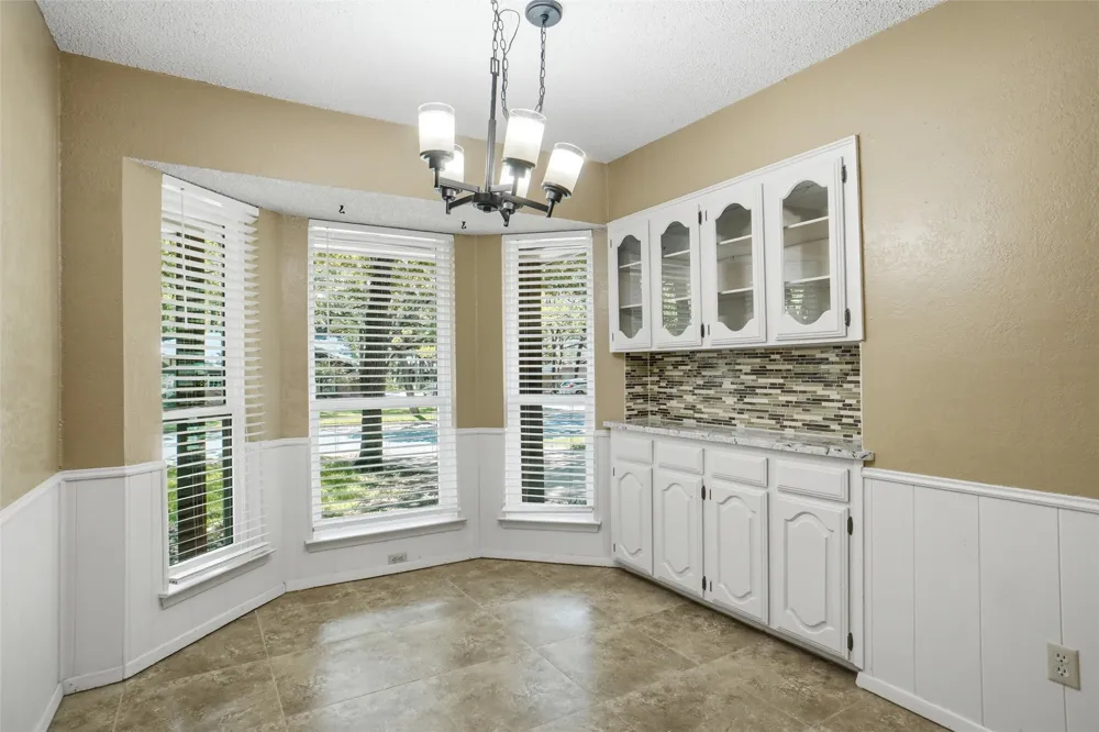 2958 Columbine Drive Grapevine, TX 76051