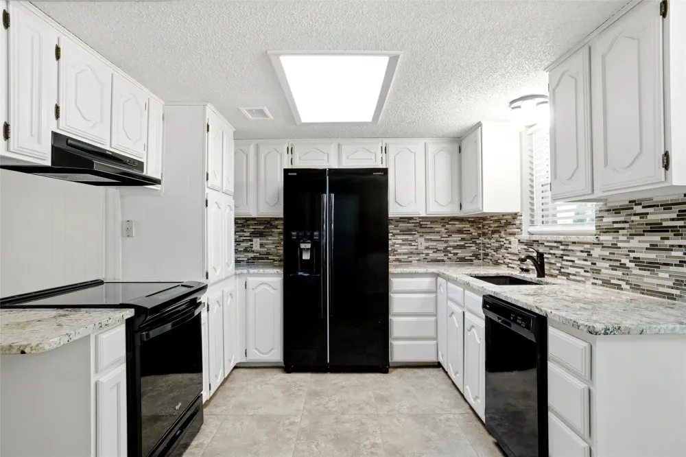 2958 Columbine Drive Grapevine, TX 76051