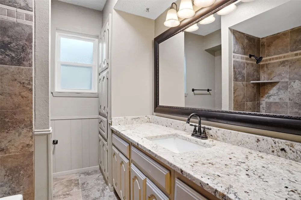 2958 Columbine Drive Grapevine, TX 76051