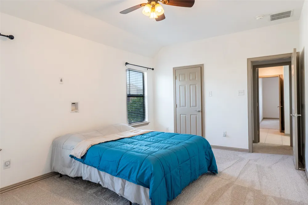 5730 Creek Crossing Lane Sachse, TX 75048
