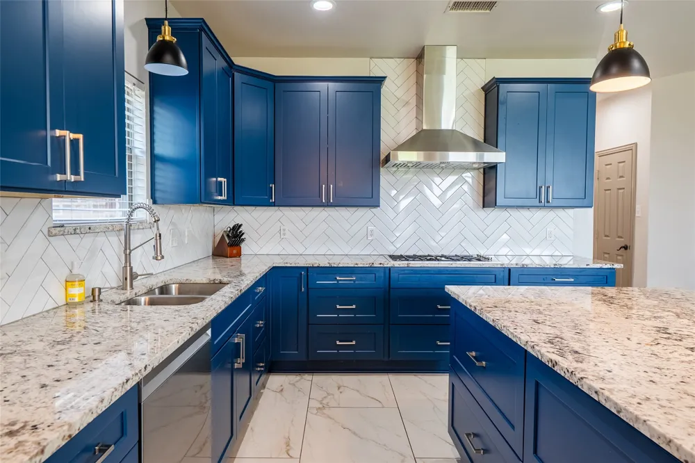 5730 Creek Crossing Lane Sachse, TX 75048
