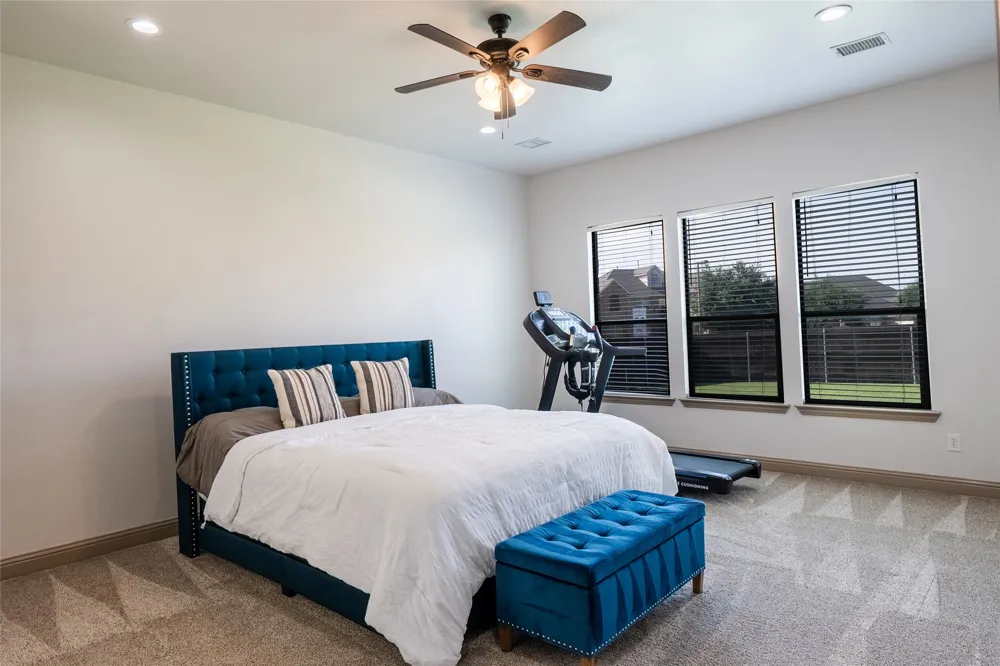 5730 Creek Crossing Lane Sachse, TX 75048
