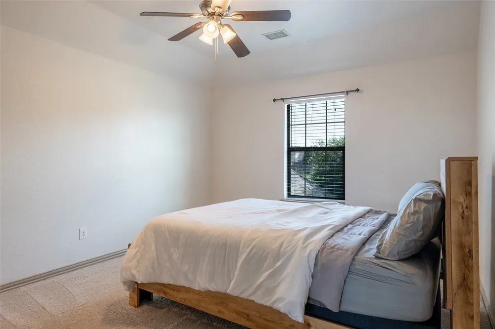 5730 Creek Crossing Lane Sachse, TX 75048