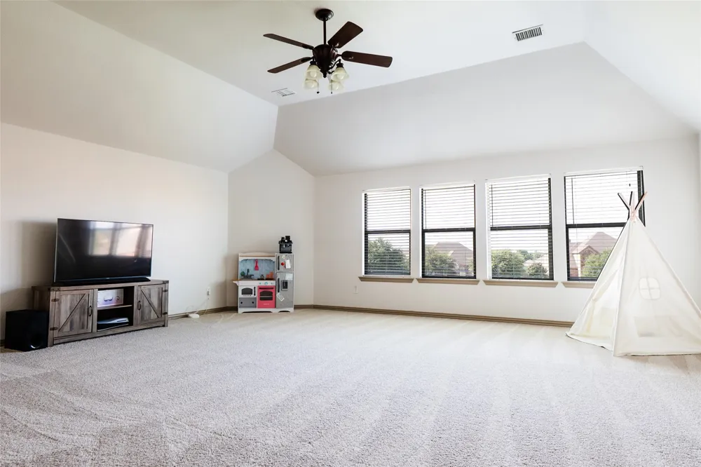 5730 Creek Crossing Lane Sachse, TX 75048