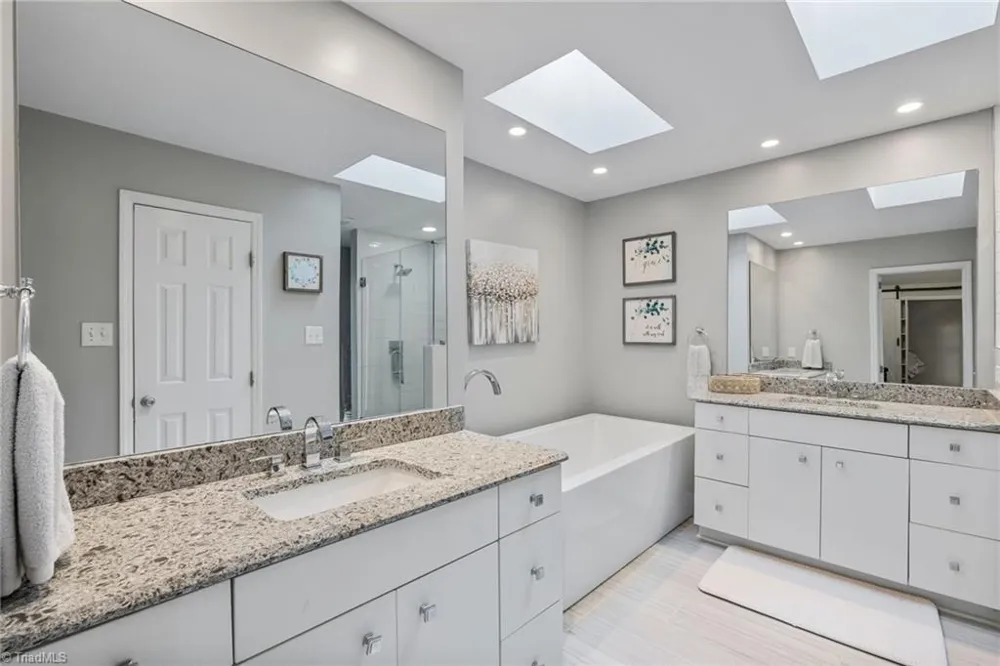 5928 Woodfield Drive Kernersville, NC 27284