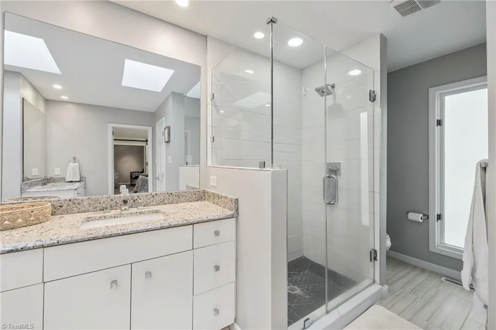 5928 Woodfield Drive Kernersville, NC 27284