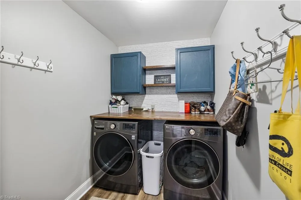 5928 Woodfield Drive Kernersville, NC 27284