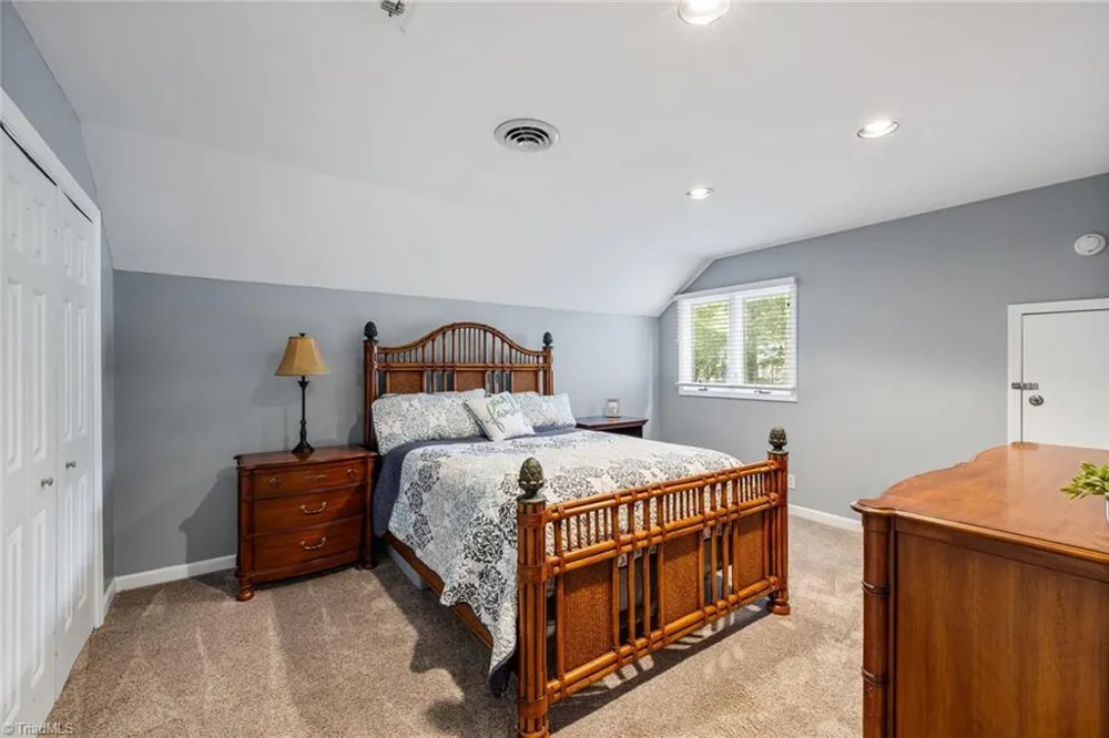 5928 Woodfield Drive Kernersville, NC 27284
