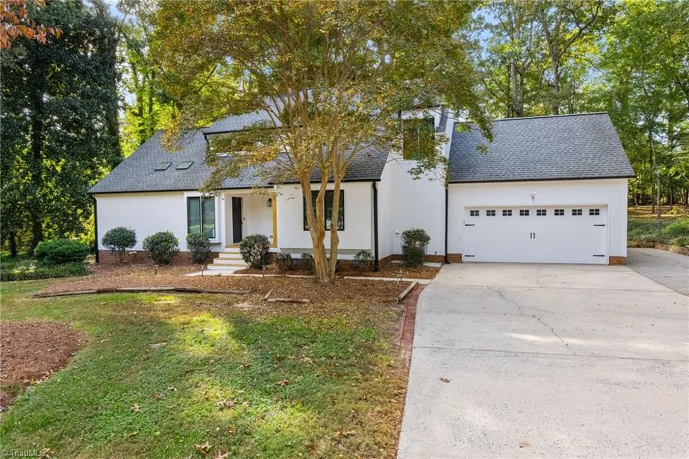 5928 Woodfield Drive Kernersville, NC 27284