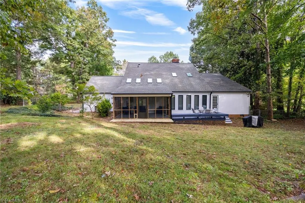 5928 Woodfield Drive Kernersville, NC 27284