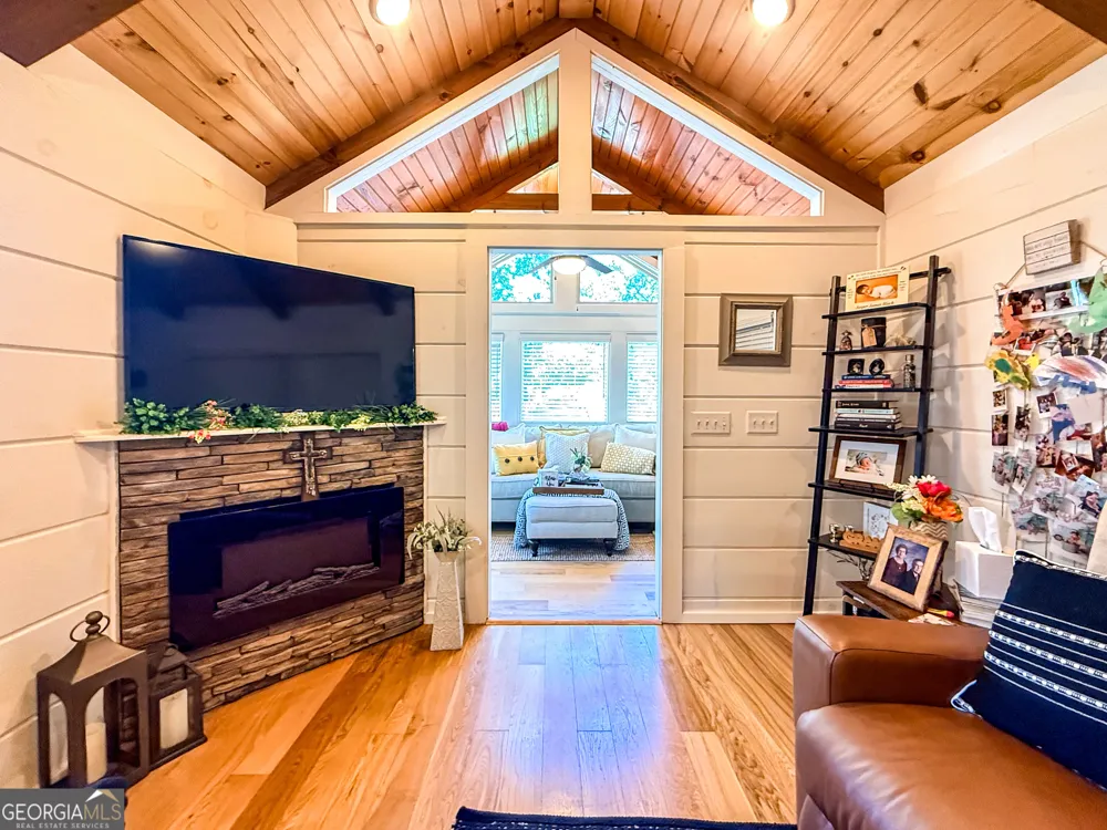 153 Elkmont TRL Cleveland, GA 30528