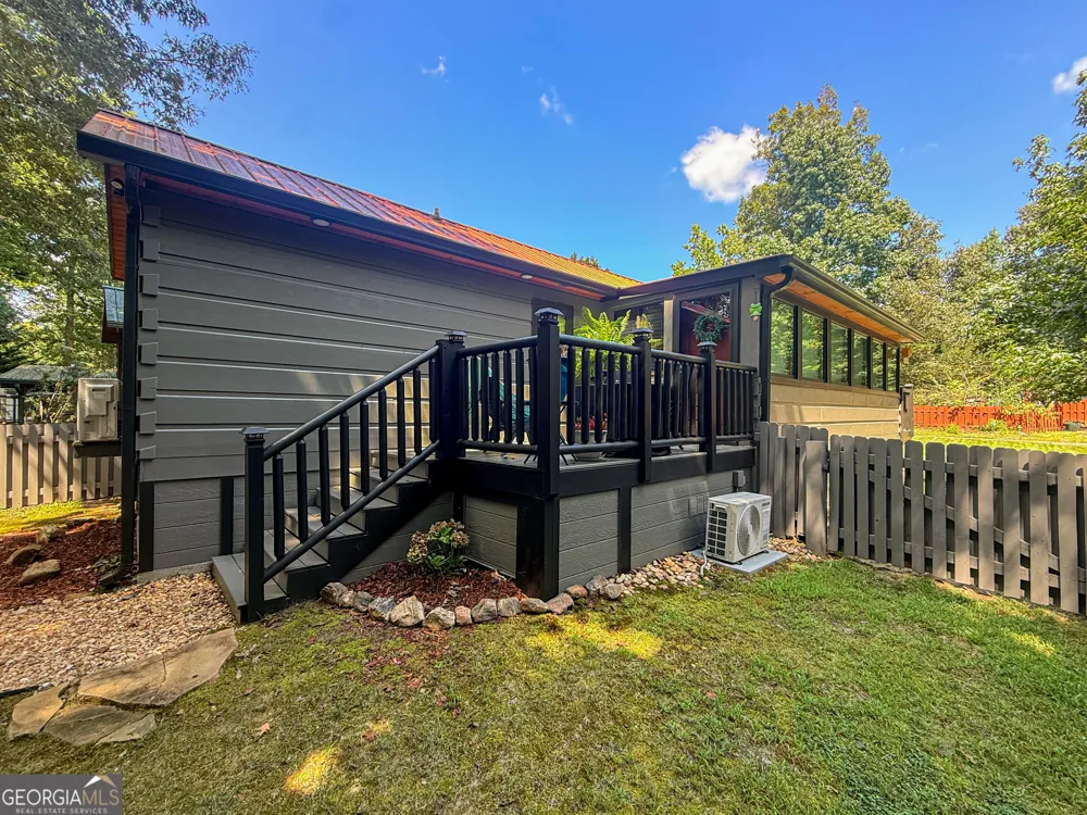 153 Elkmont TRL Cleveland, GA 30528