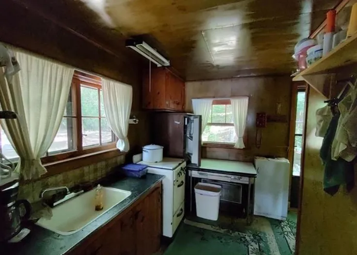 13999 County Road 440 Nahma, MI 49895