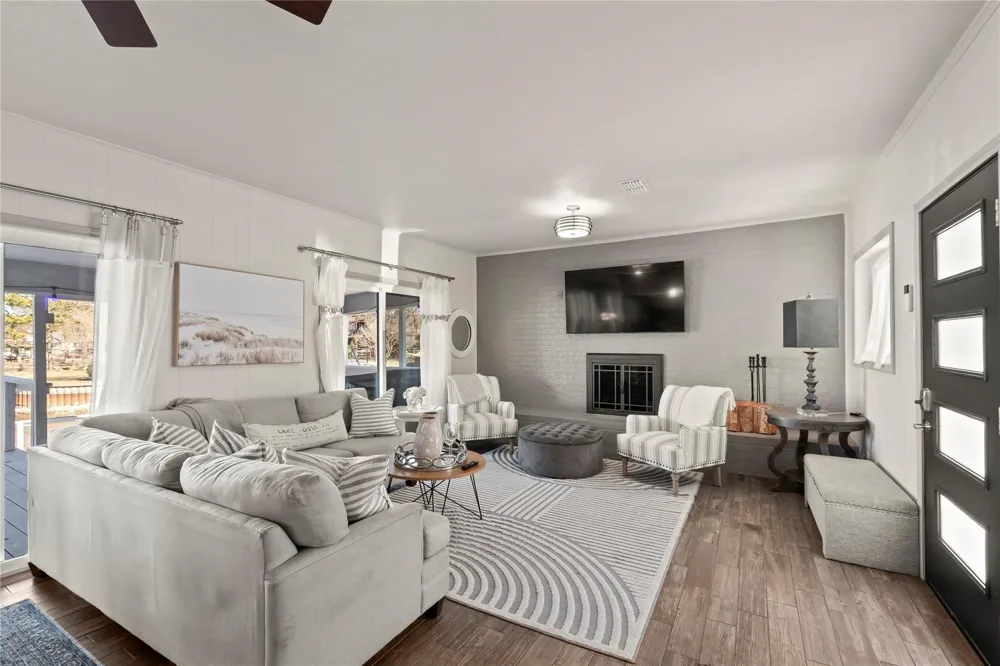 224 Harbor Drive Gun Barrel City, TX 75156