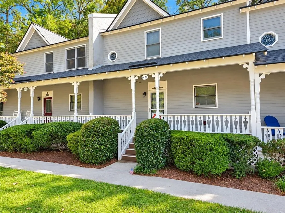 1426 Cambridge Common Decatur, GA 30033
