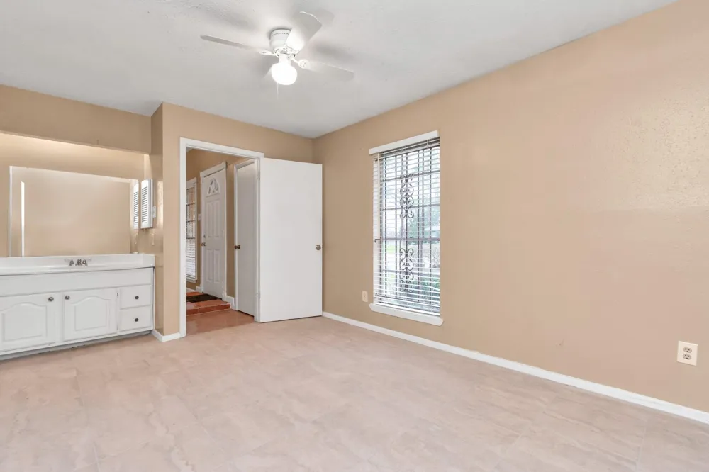 1315 Twining Oaks Lane Missouri City, TX 77489
