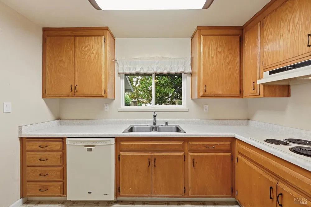 1448 Sherman Avenue Napa, CA 94558