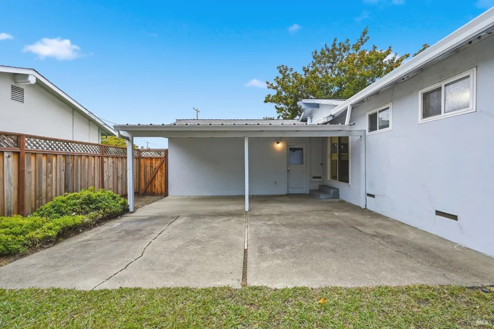 1448 Sherman Avenue Napa, CA 94558