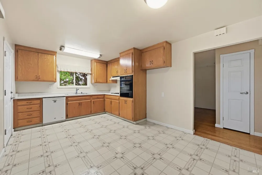 1448 Sherman Avenue Napa, CA 94558