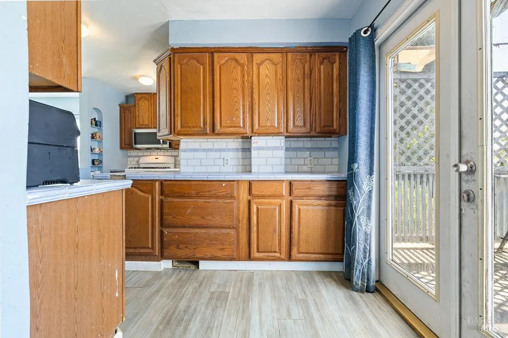 841 Benicia Road Vallejo, CA 94591
