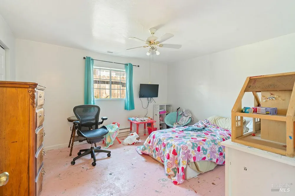 841 Benicia Road Vallejo, CA 94591
