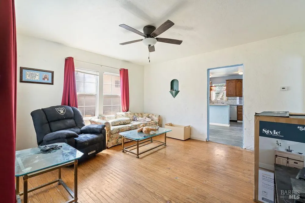 841 Benicia Road Vallejo, CA 94591