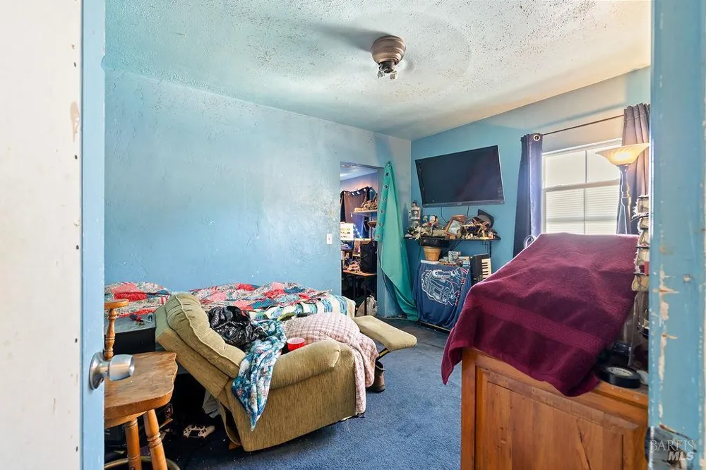 841 Benicia Road Vallejo, CA 94591