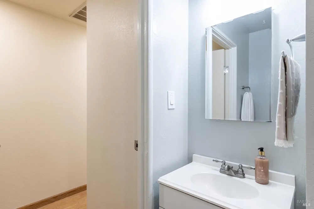 3596 Idlewild Avenue Napa, CA 94558