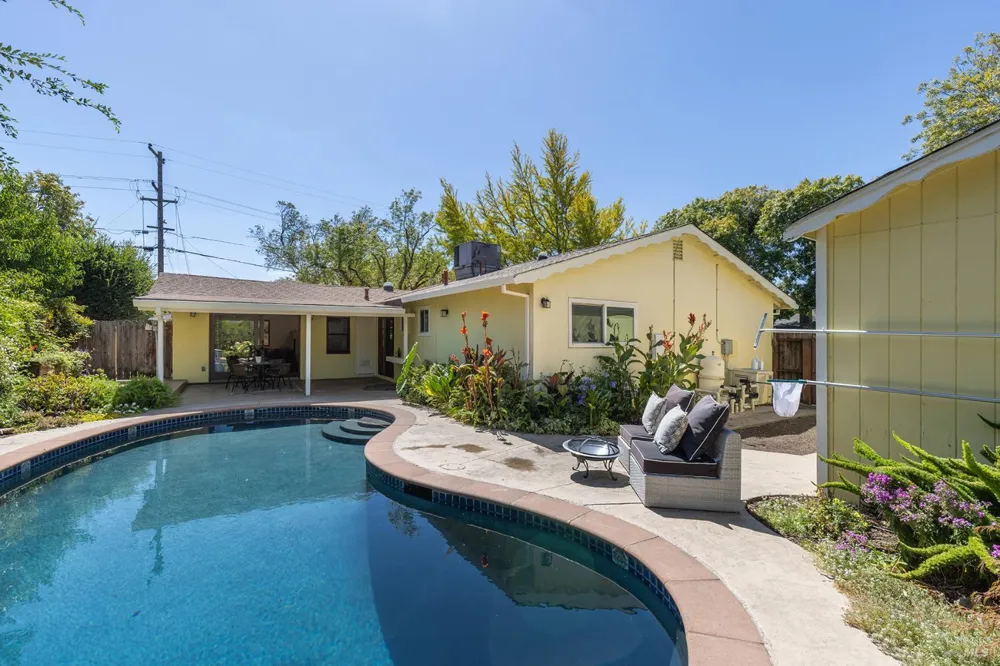 3596 Idlewild Avenue Napa, CA 94558