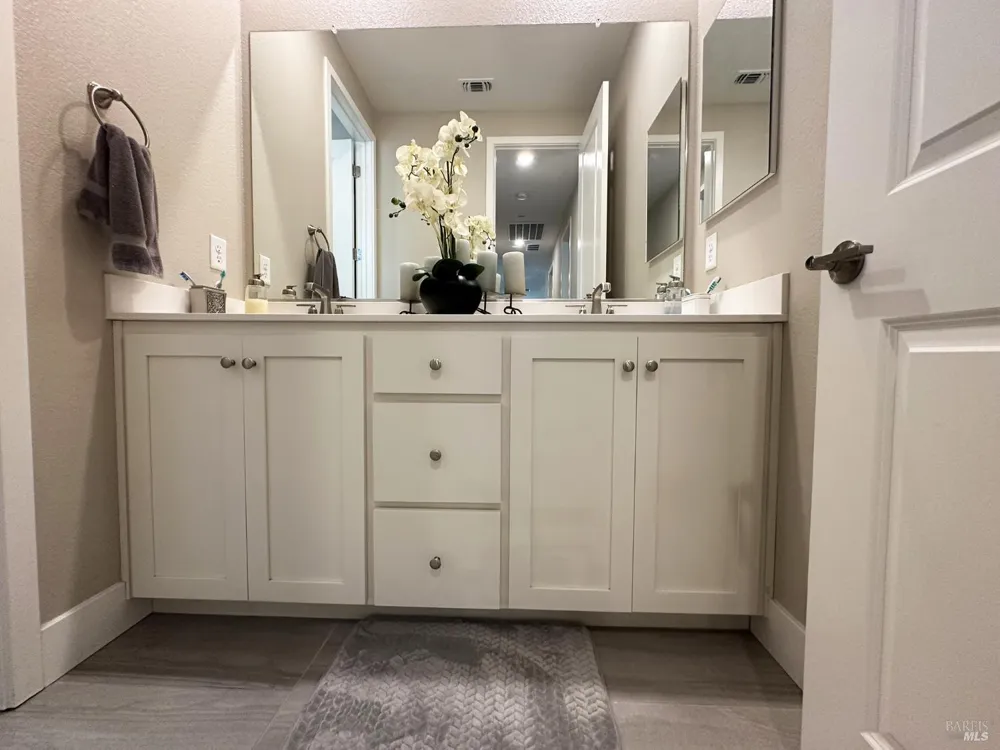 2408 Azure Place Fairfield, CA 94533