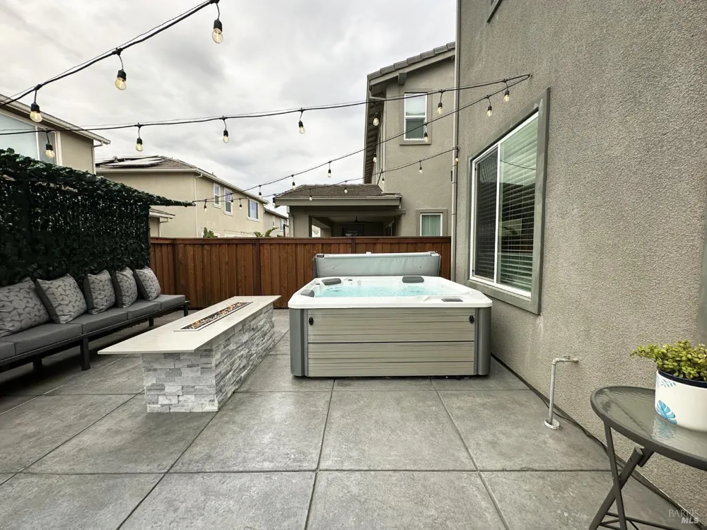 2408 Azure Place Fairfield, CA 94533