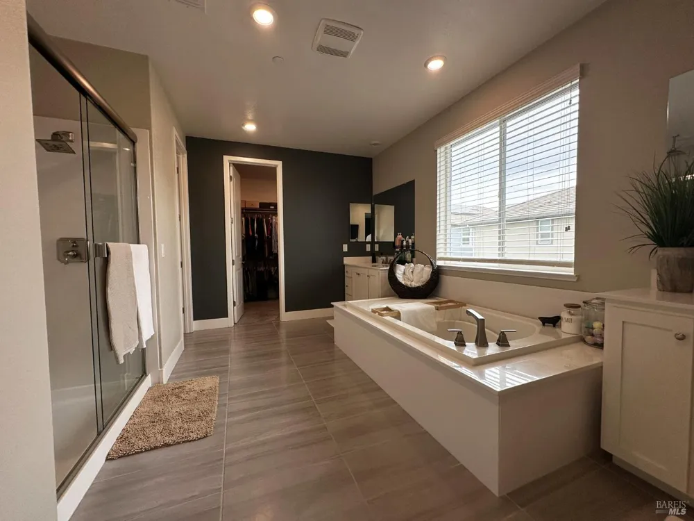 2408 Azure Place Fairfield, CA 94533