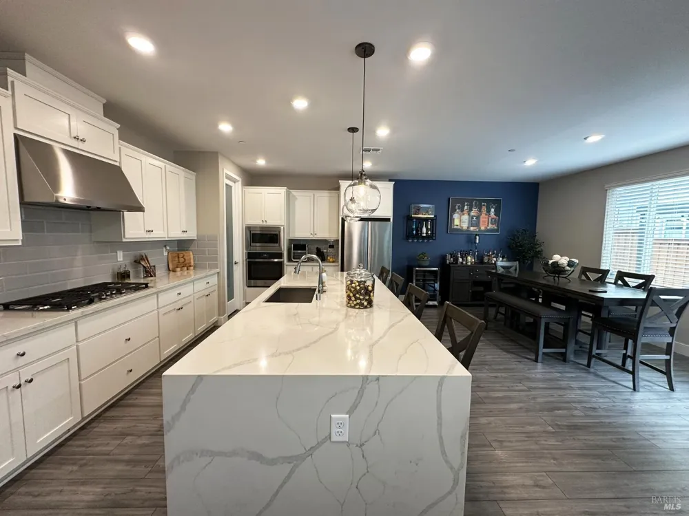 2408 Azure Place Fairfield, CA 94533