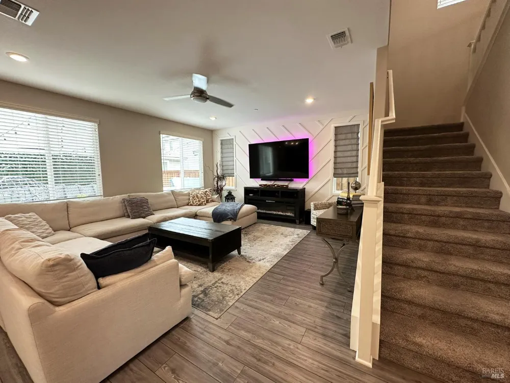 2408 Azure Place Fairfield, CA 94533