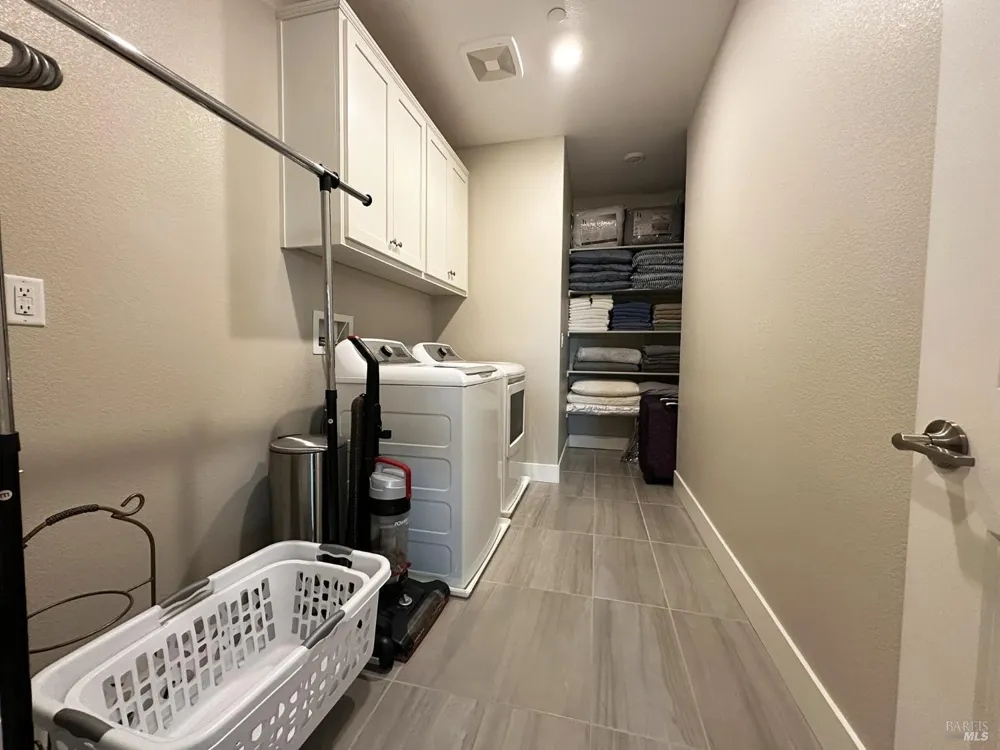 2408 Azure Place Fairfield, CA 94533