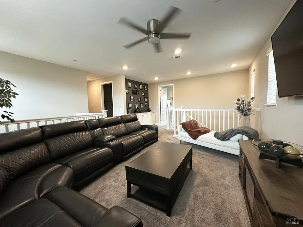 2408 Azure Place Fairfield, CA 94533
