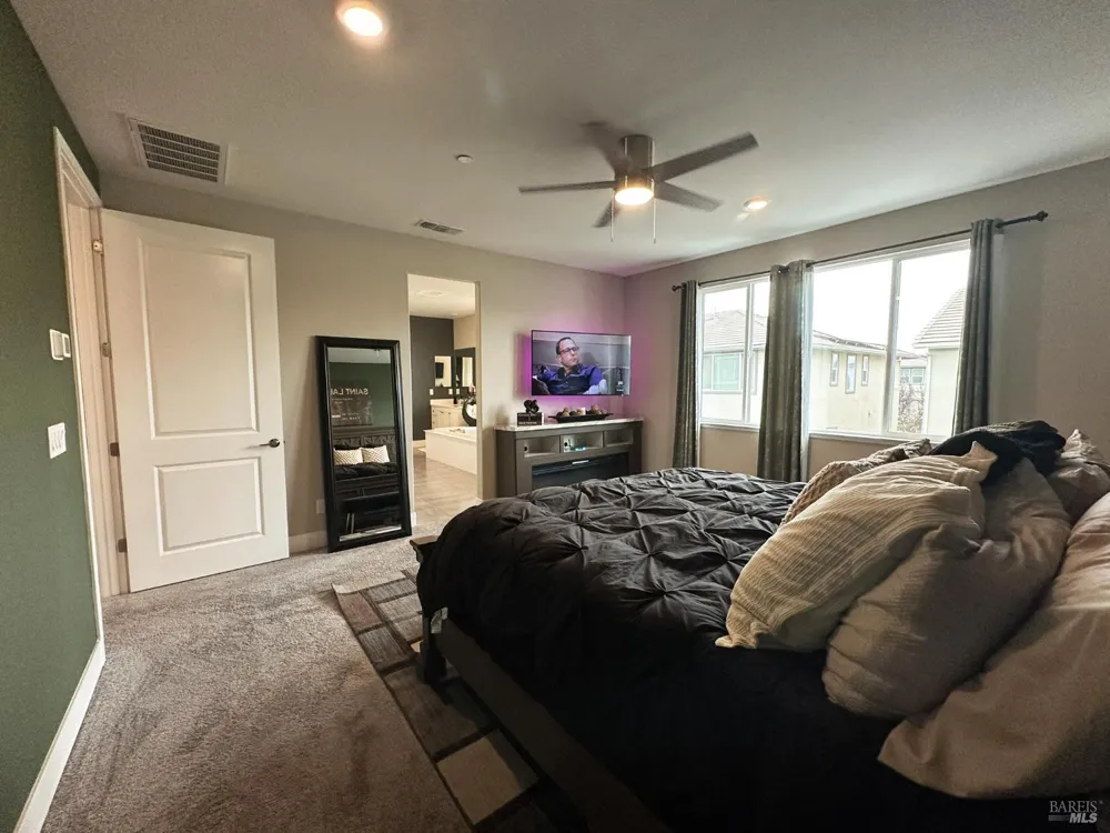 2408 Azure Place Fairfield, CA 94533