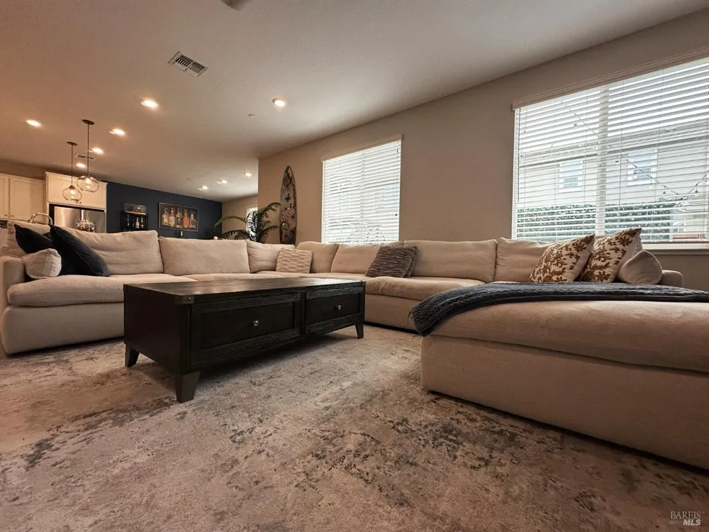 2408 Azure Place Fairfield, CA 94533