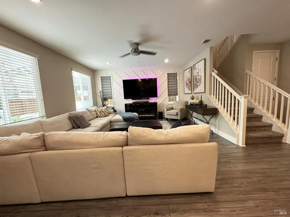 2408 Azure Place Fairfield, CA 94533
