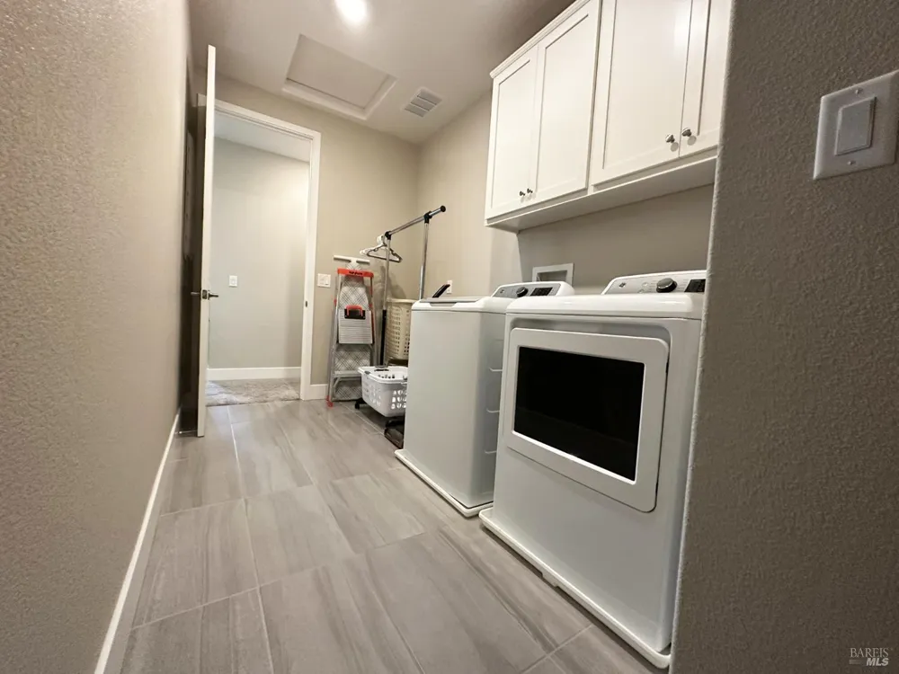 2408 Azure Place Fairfield, CA 94533