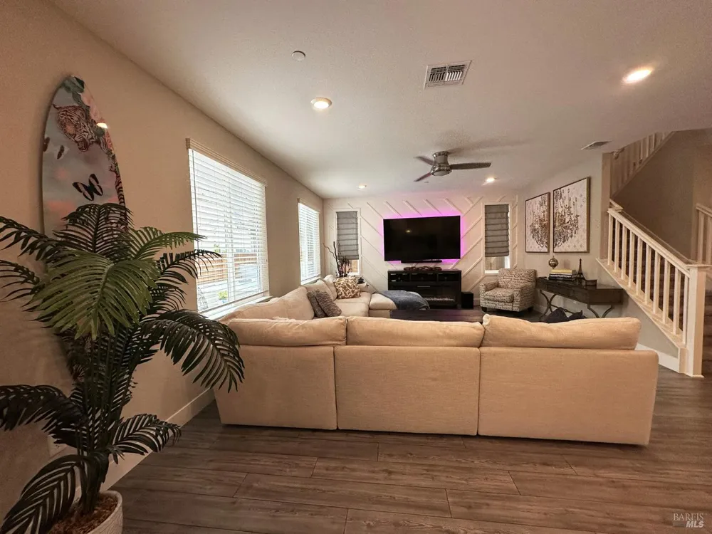 2408 Azure Place Fairfield, CA 94533