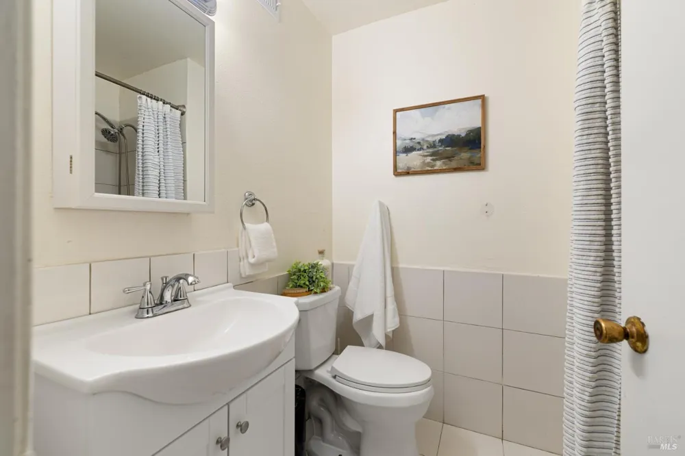 166 Delta Circle Vallejo, CA 94589
